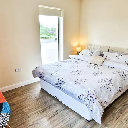 شقة Ben Haven Self Catering Ballaghnatrillick